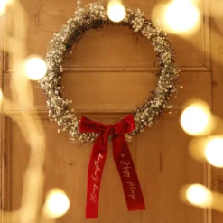 Personalised Natural Gypsophila Dried Flower Wreath -Jellycat Christmas Store 0v8a3032copy 900x900 1