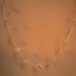 Afroart Natural Stars On A String Garland -Jellycat Christmas Store afroart natural stars string garland 0v8a7521 900x900 1