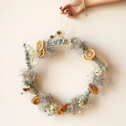 Gingerbread Christmas Dried Flower Wreath Making Kit -Jellycat Christmas Store christmas gingerbread wreath kit 4x3a0698 copy 900x900 1