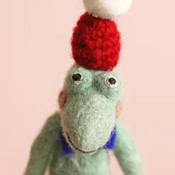 Afroart Felt Christmas Crocodile Hanging Decoration 13 Afroart Felt Christmas Crocodile Hanging Decoration -Jellycat Christmas Store felt christmas crocodile hanging decoration 4x3a8439 900x900 1