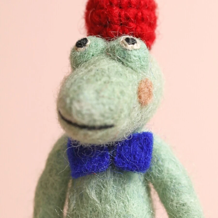 Afroart Felt Christmas Crocodile Hanging Decoration 4 Afroart Felt Christmas Crocodile Hanging Decoration - Image 2