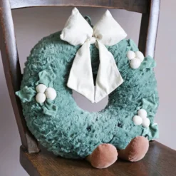 Jellycat Large Amuseable Gold Wreath Soft Toy 9 Jellycat Large Amuseable Gold Wreath Soft Toy -Jellycat Christmas Store jellycat large amuseable gold wreath soft toy 4x3a9966 900x900 1