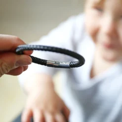 Men's Personalised Vegan Leather Bracelet -Jellycat Christmas Store mens personalised vegan leather bracelet 0v8a7755 900x900 1