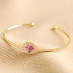 Pressed Birth Flower Bangle In Gold -Jellycat Christmas Store pressed birth flower bangle gold january 0v8a5121478 900x900 1