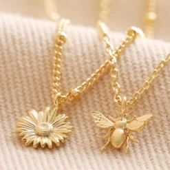 Set Of 2 Daisy And Bee Necklaces In Gold -Jellycat Christmas Store set 2 daisy bee necklaces gold 4x3a5655 900x900 1